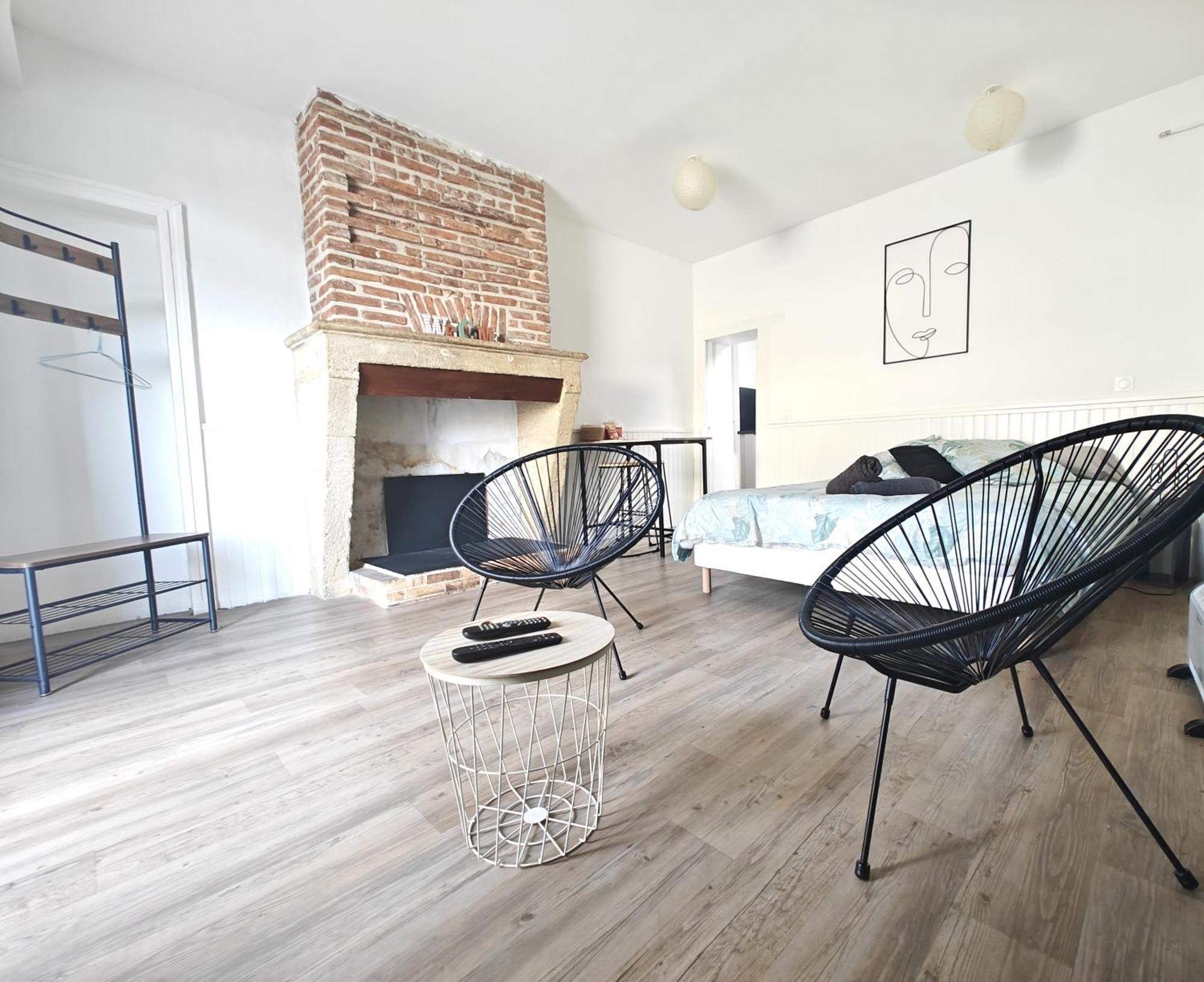 Studio Entier Proche Des Commerces - 1 A 2 Pers - 랑공 외부 사진