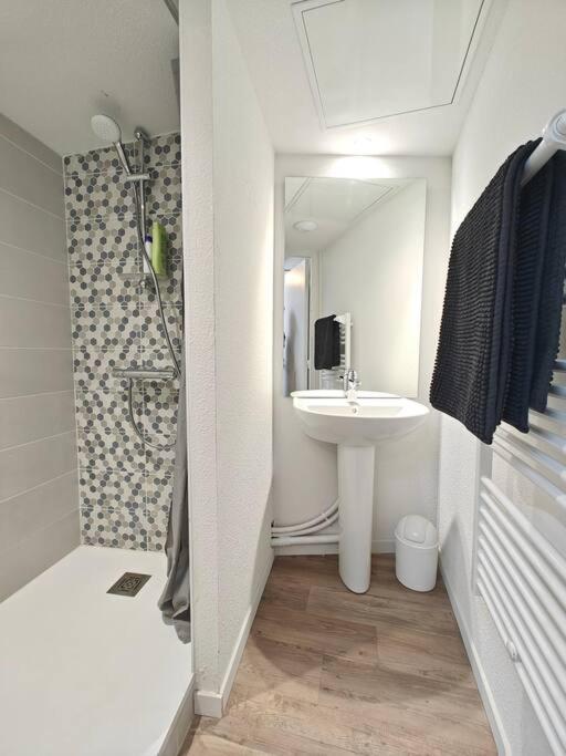 Studio Entier Proche Des Commerces - 1 A 2 Pers - 랑공 외부 사진